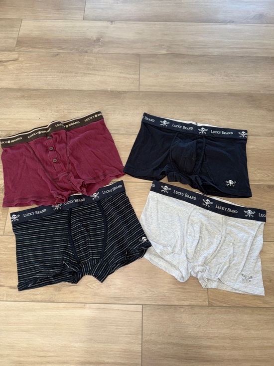 Lucky Brand Other - Lucky Brand men’s pack of 4 boxers maroon, gray and black size medium